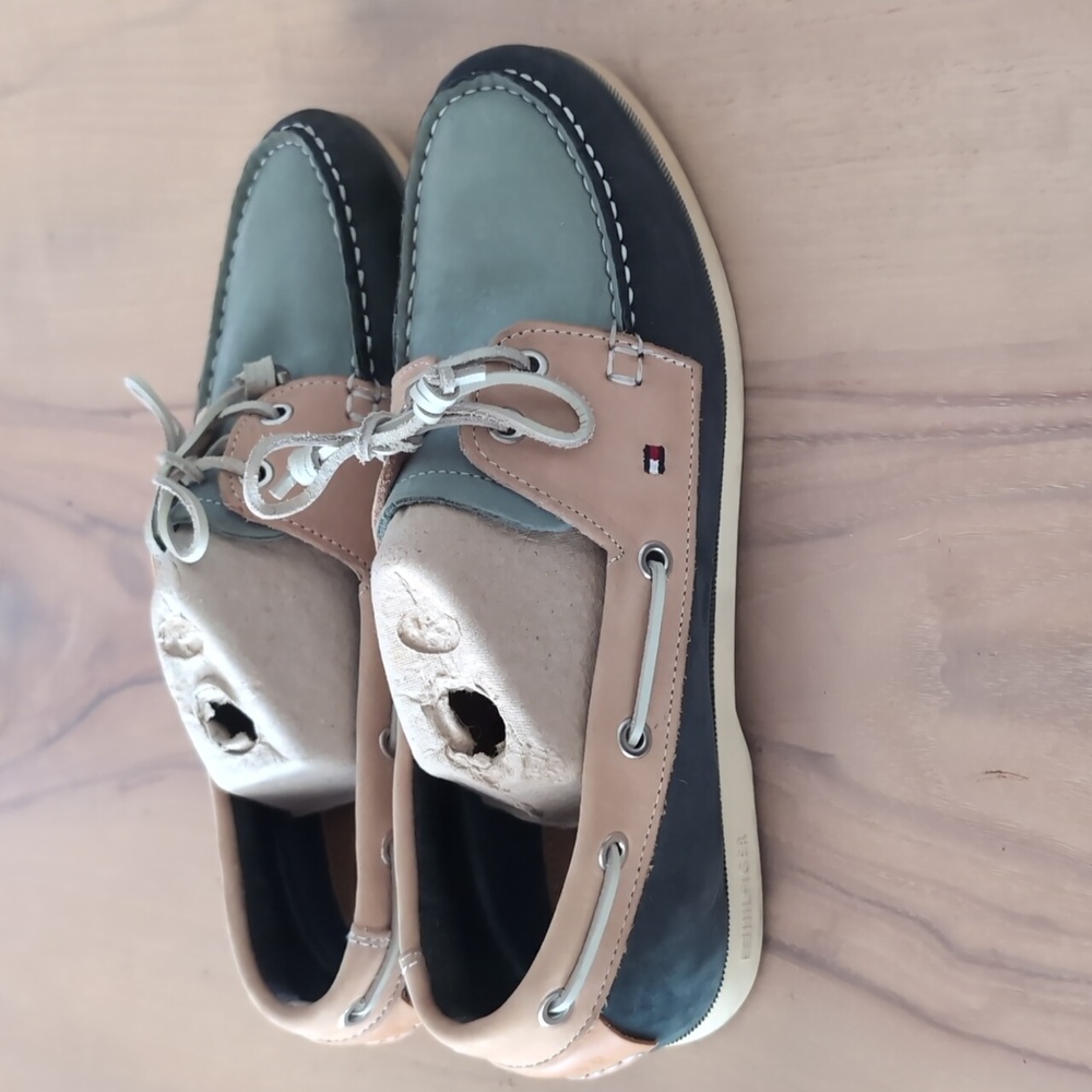 Tommy Hilfiger nautical leather shoes